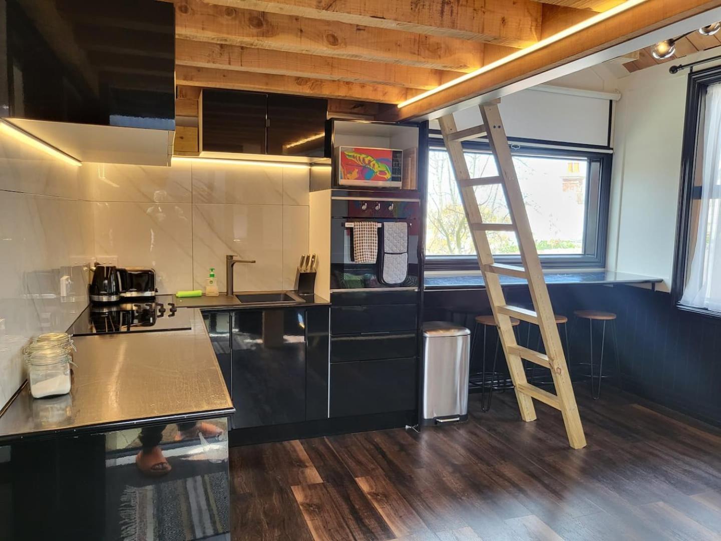 A Stone'S Throw From Town Tiny Home Dunedin Luaran gambar